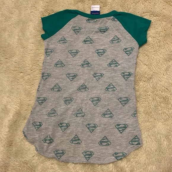 SUPERMAN girls T-shirt green - size S(6/6X) - Picture 2 of 3